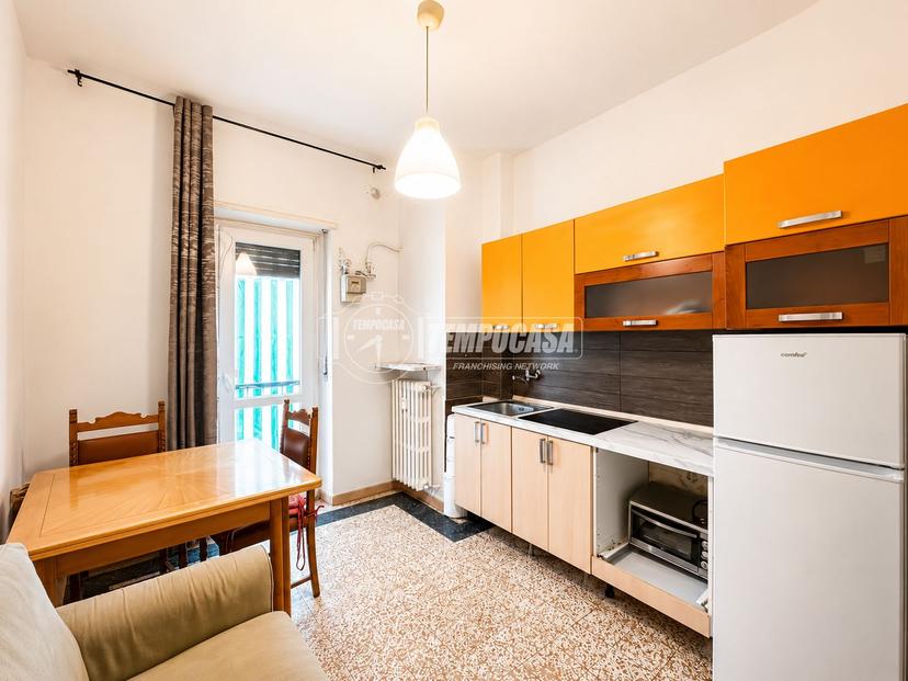 Bilocale in Via Pietro Cossa 70, Torino