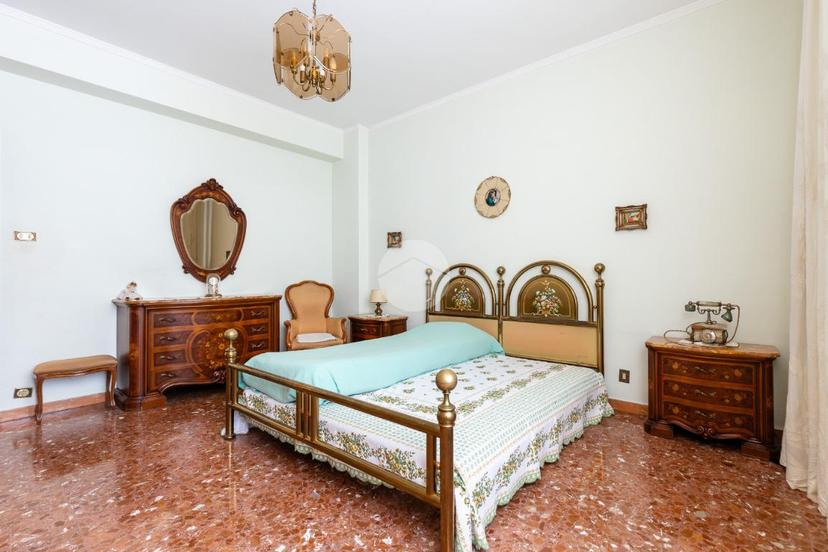 Quadrilocale in Via Calisto II 9, Roma