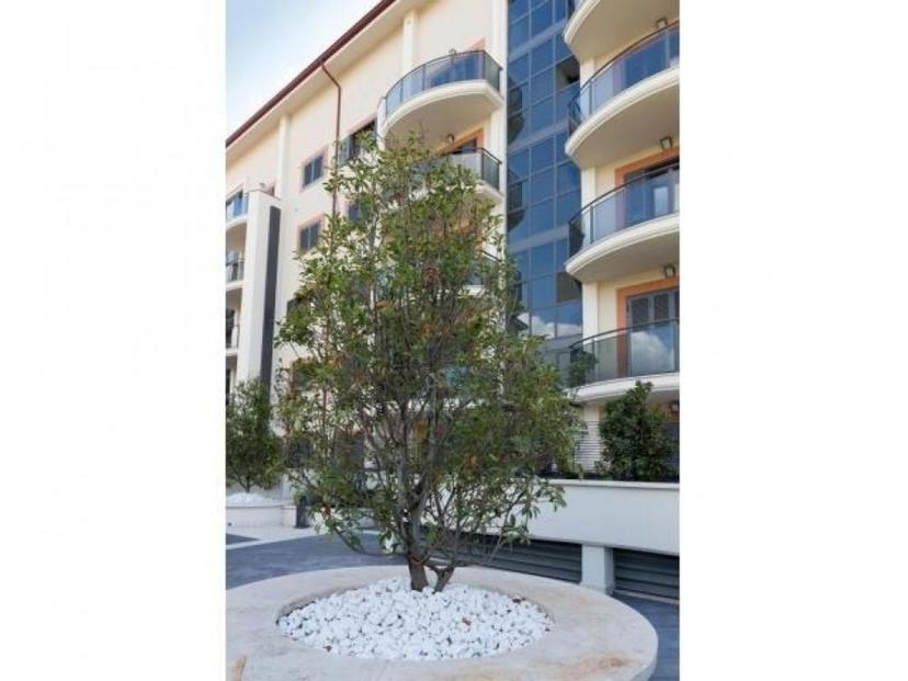 Appartamento in Via Giacinto Bicurin 65, Roma