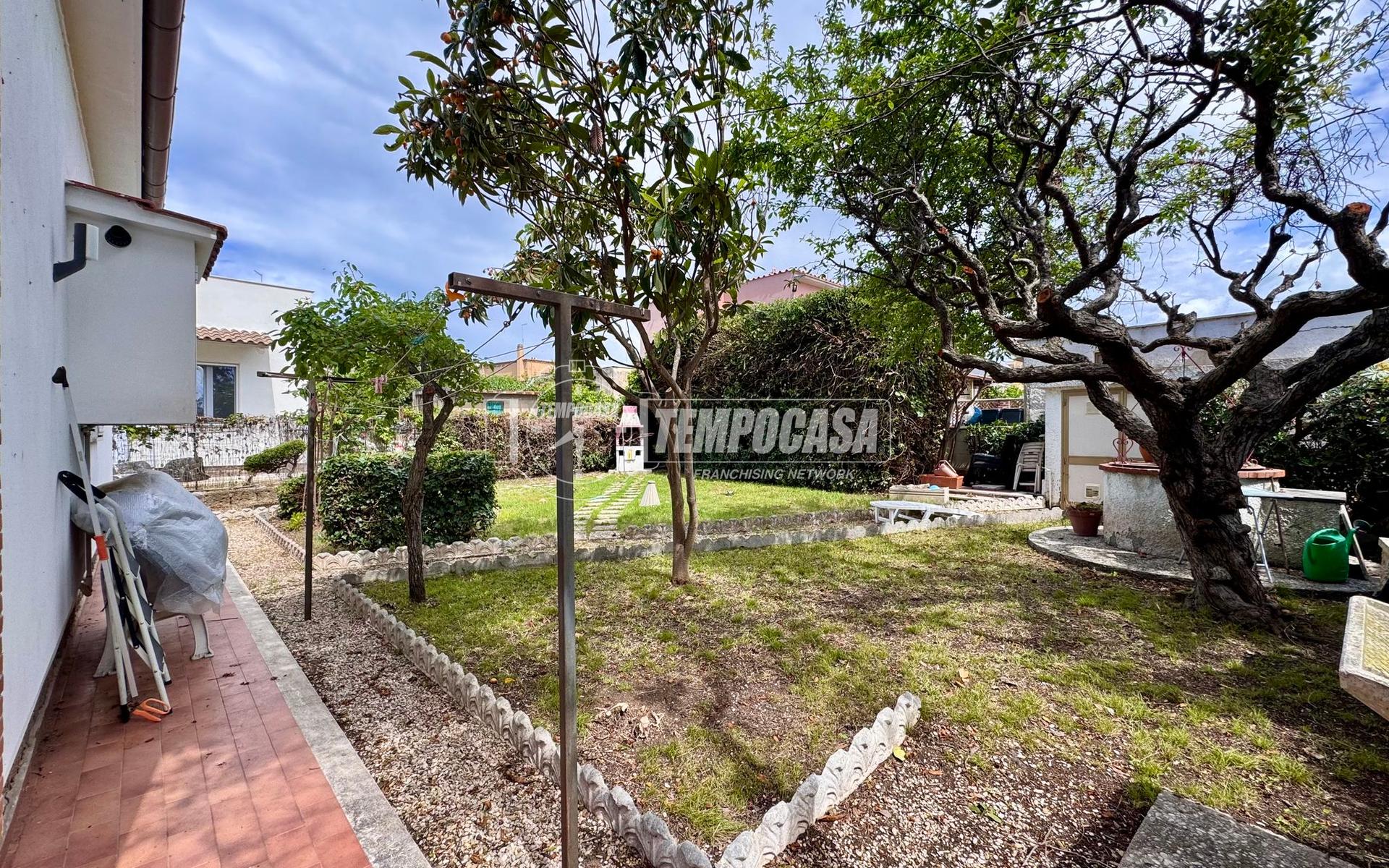 Villa in Via Giuseppe Parini, Santa Marinella