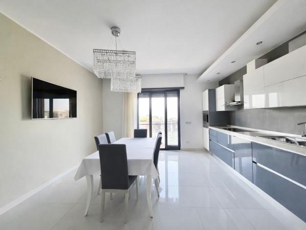 Appartamento in Via Sergio De Simone 20, Napoli