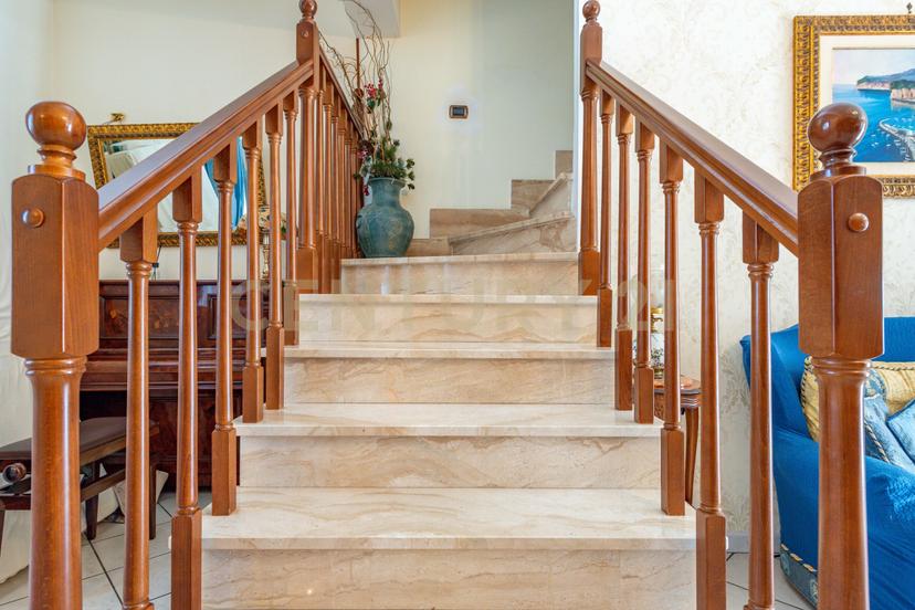 Villa in Via Aci Sant'Antonio 21, Roma