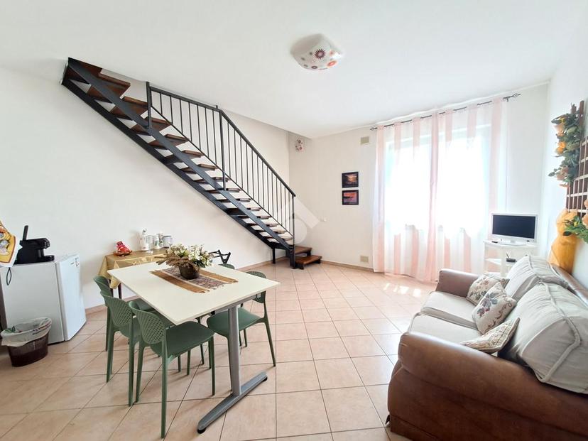Quadrilocale in Via Giotto 14, Rignano Flaminio — foto 2 di 5
