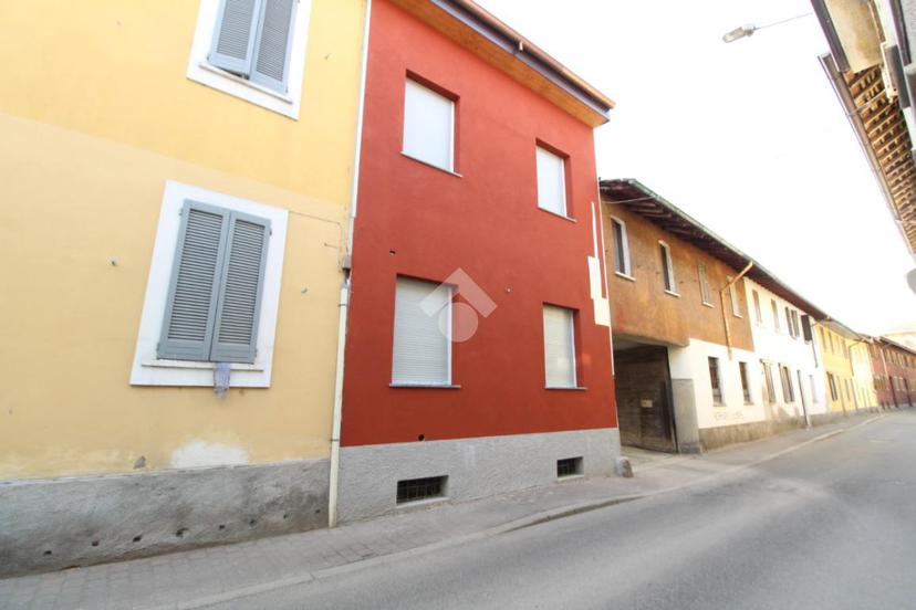 Casa indipendente in Via Pasubio 18, Magenta — foto 2 di 5