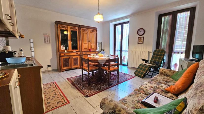 Trilocale in Via Roma 38, San Pietro Val Lemina — foto 3 di 5