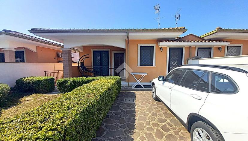 Villa in Via Viterbo 5, Ardea — foto 4 di 5
