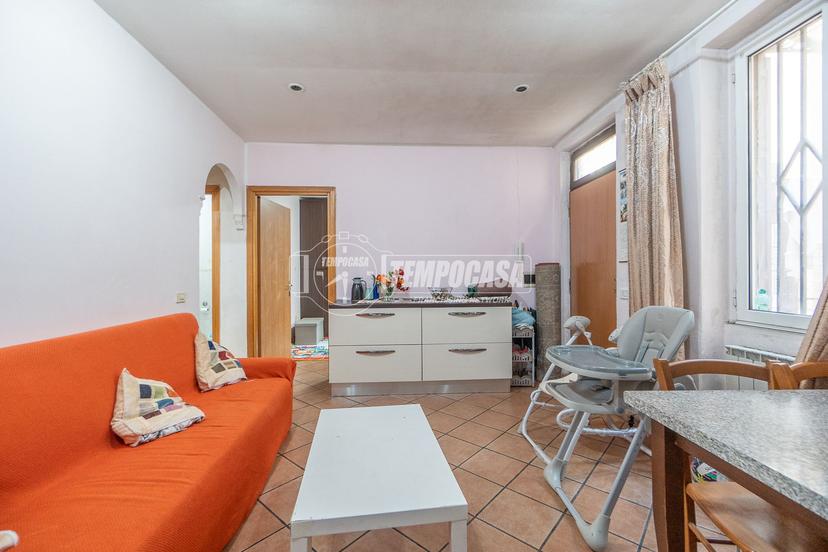Trilocale in Via della Marranella 23, Roma