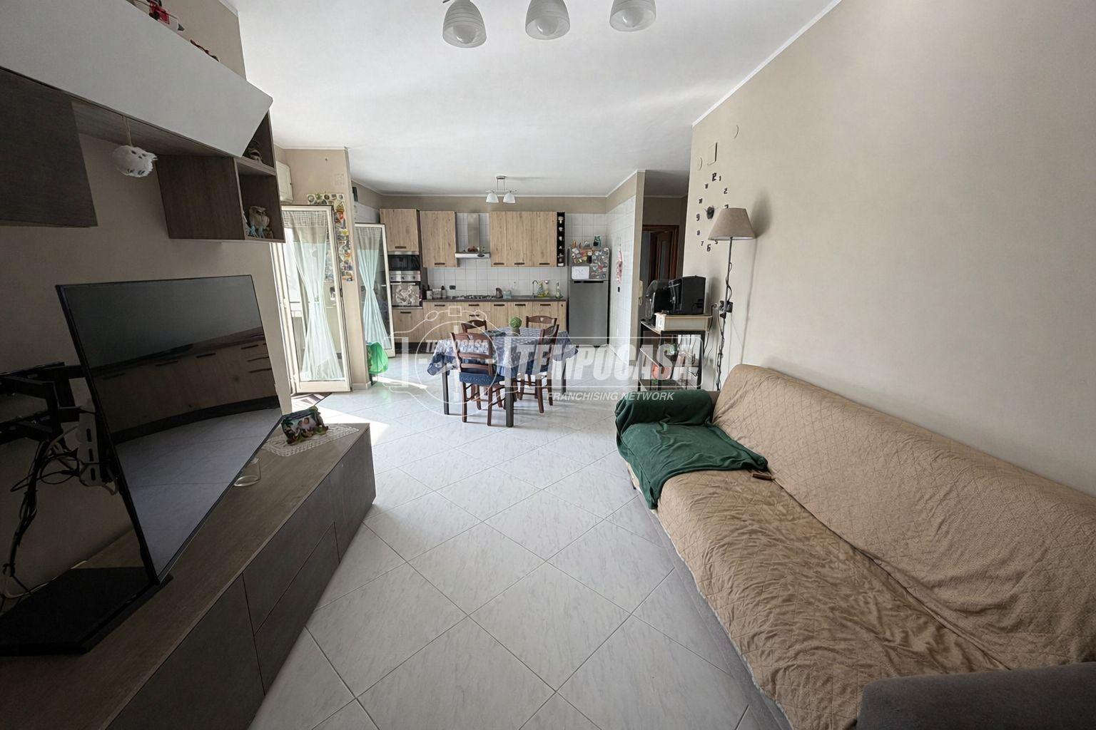 Quadrilocale in Via Casacelle 154/Gb-Casa.3, Giugliano in Campania