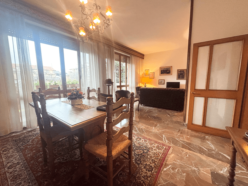 Appartamento in Via Siena, Firenze