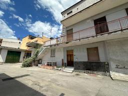 Casa indipendente in Via Cozzolino, San Gennaro Vesuviano