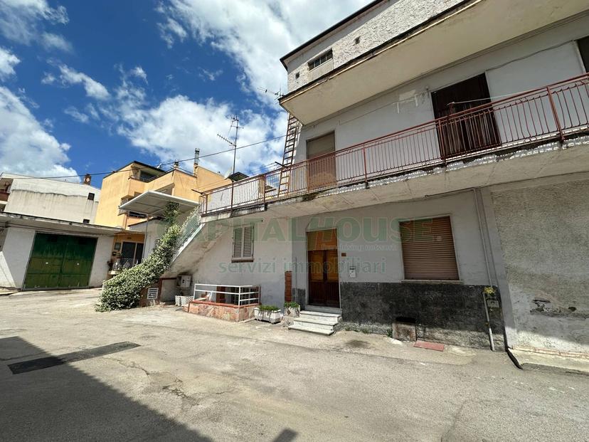 Casa indipendente in Via Cozzolino, San Gennaro Vesuviano