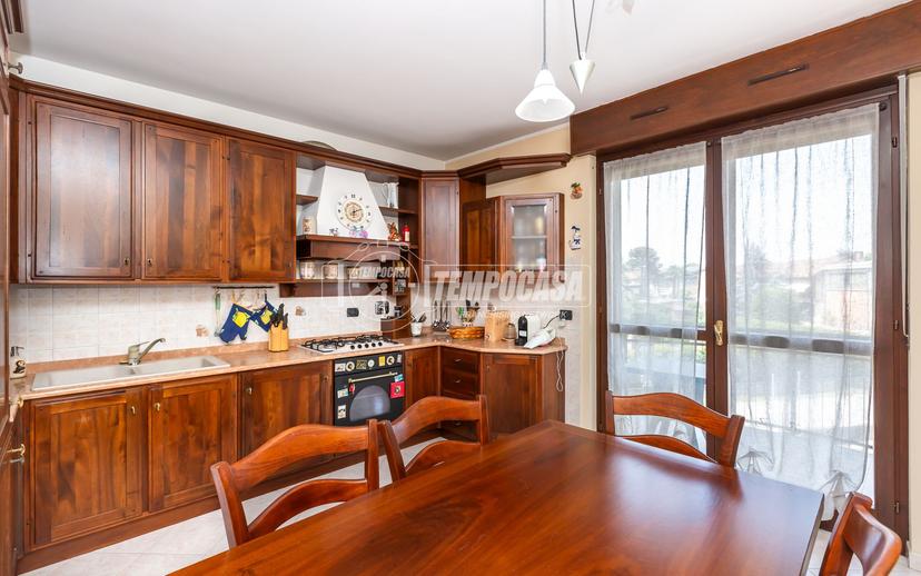 Trilocale in Via Ronchi 42, San Mauro Torinese