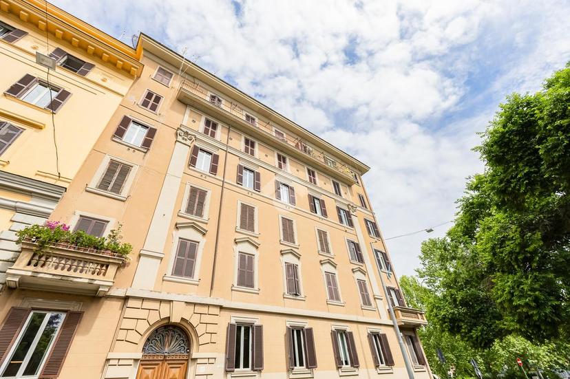 Appartamento in Viale dell'Università 00, Roma