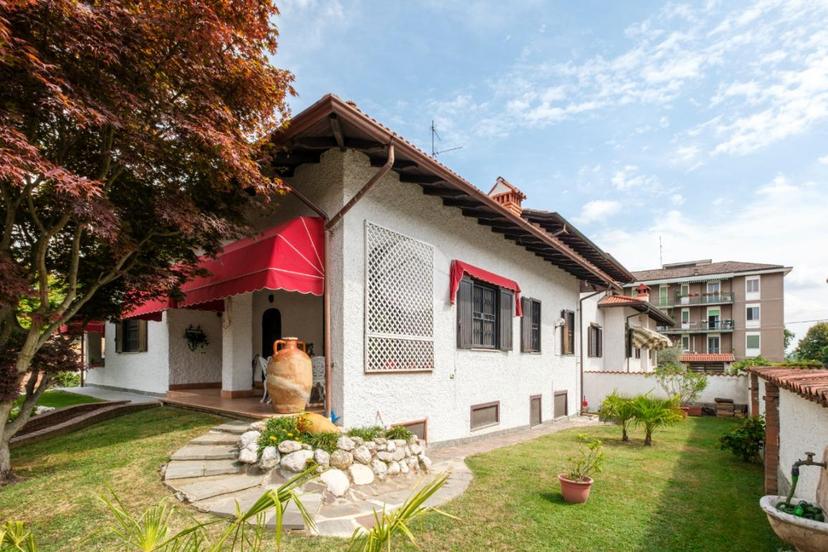 Villa in Via Barelli 20, Vermezzo con Zelo — foto 2 di 5