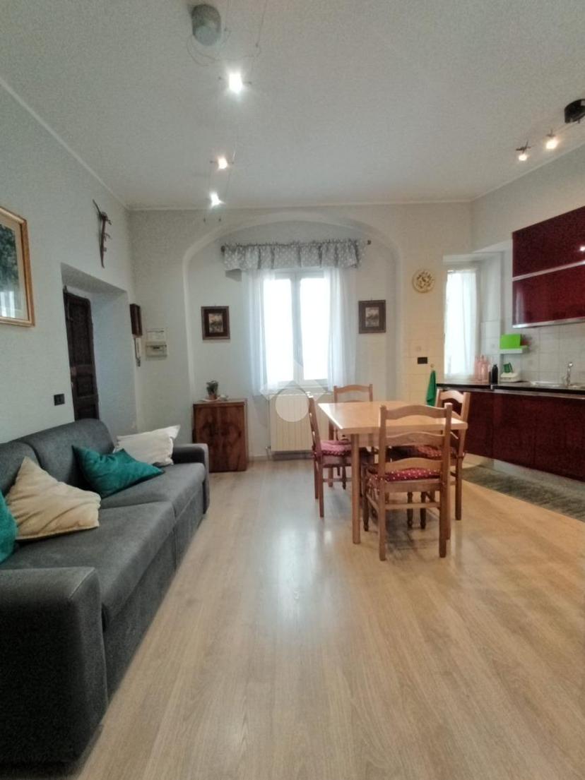 Trilocale in Via Guido Baccelli 47, San Vito Romano — foto 2 di 5