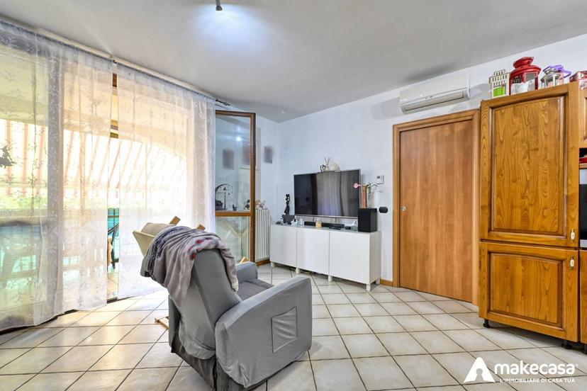 Trilocale in Via Salerano 45, San Zenone al Lambro — foto 2 di 5