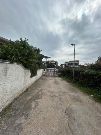 Villa a schiera in Viale di Valle Schioia 250, Anzio