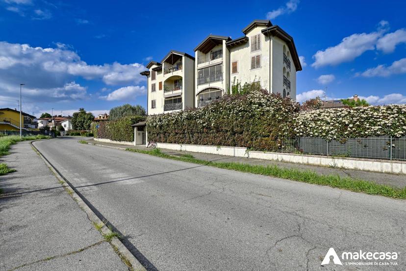 Trilocale in Via Salerano 45, San Zenone al Lambro