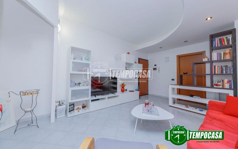 Trilocale in Via Palmiro Togliatti, Lacchiarella — foto 2 di 5