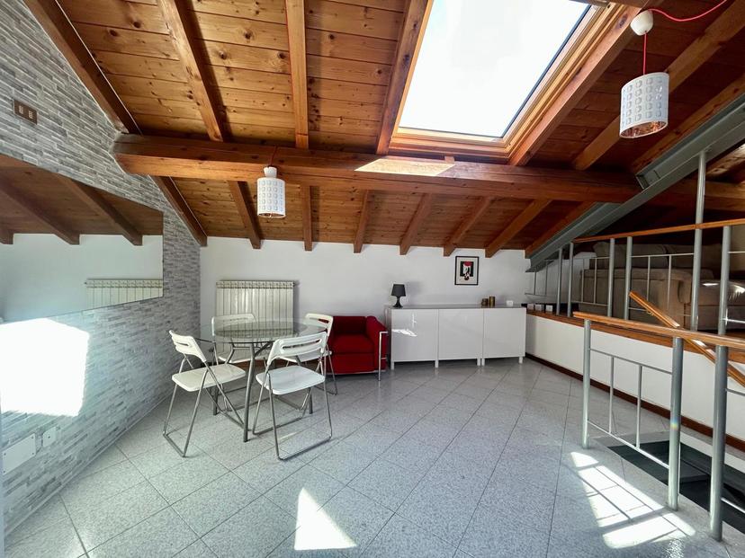 Bilocale in Via Voghera 8, Milano