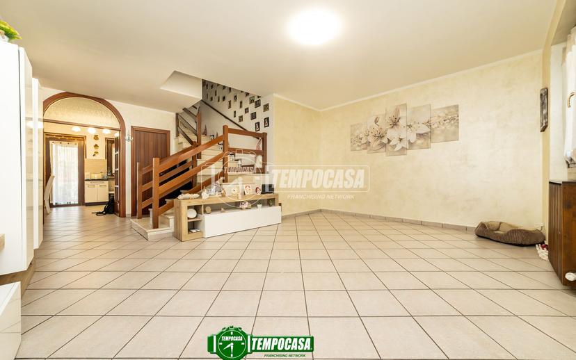 Villa a schiera in Via Giacomo Puccini 6/12, Basiano
