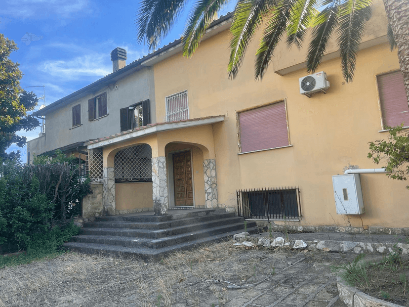 Terratetto in Via Quartarella, Riano — foto 3 di 5