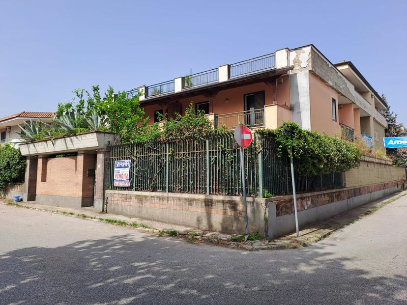 Casa indipendente in Via Enrico Fermi S.N.C., Melito di Napoli — foto 2 di 5
