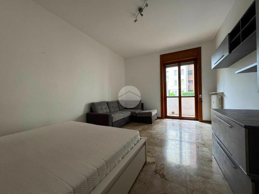 Trilocale in Via Cannero 14, Milano