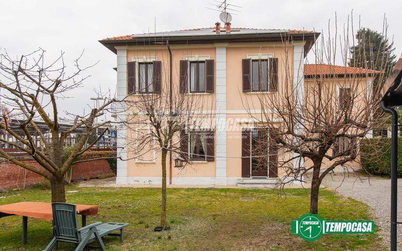 Villa in Via Carroccio 1, Magnago — foto 3 di 5