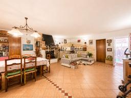 Casa indipendente in Via Cigliano, Maglione