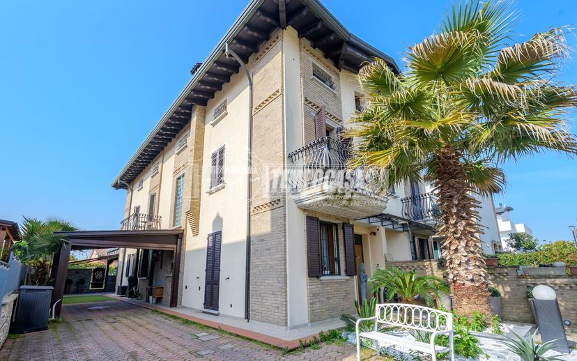 Villa a schiera in Via M. Biagi, San Pietro in Casale — foto 3 di 5