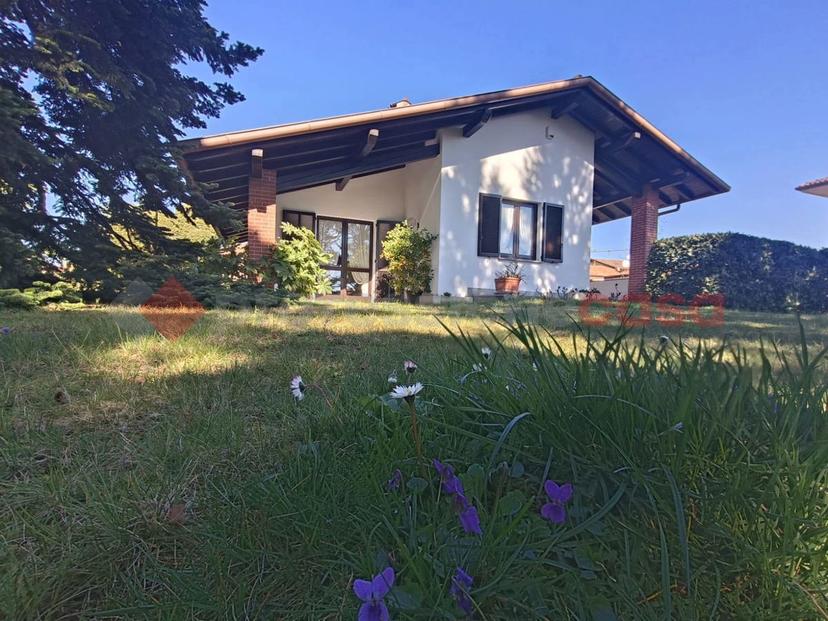 Villa in Via Zanella 20, Parabiago
