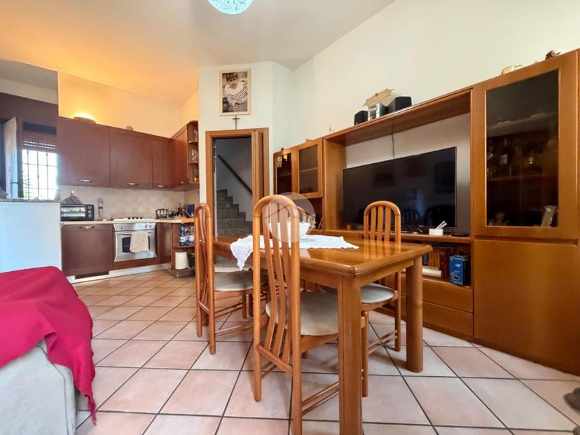 Casa indipendente in Via Negroni 7, Pessano con Bornago