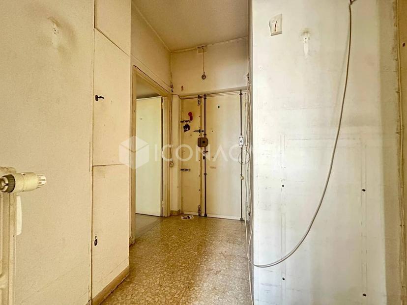 Trilocale in Via Domenico Fontana 45, Napoli