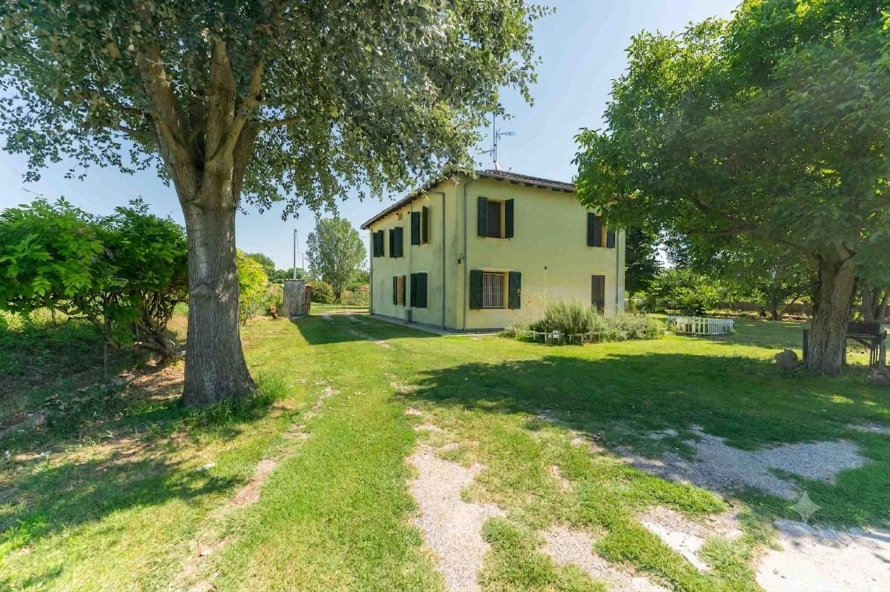 Villa unifamiliare in Via Savignano 3, Castello d'Argile