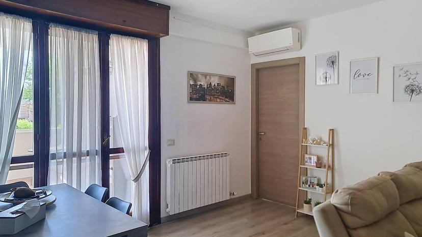 Trilocale in Via Prima Strada 5, Lainate — foto 3 di 5