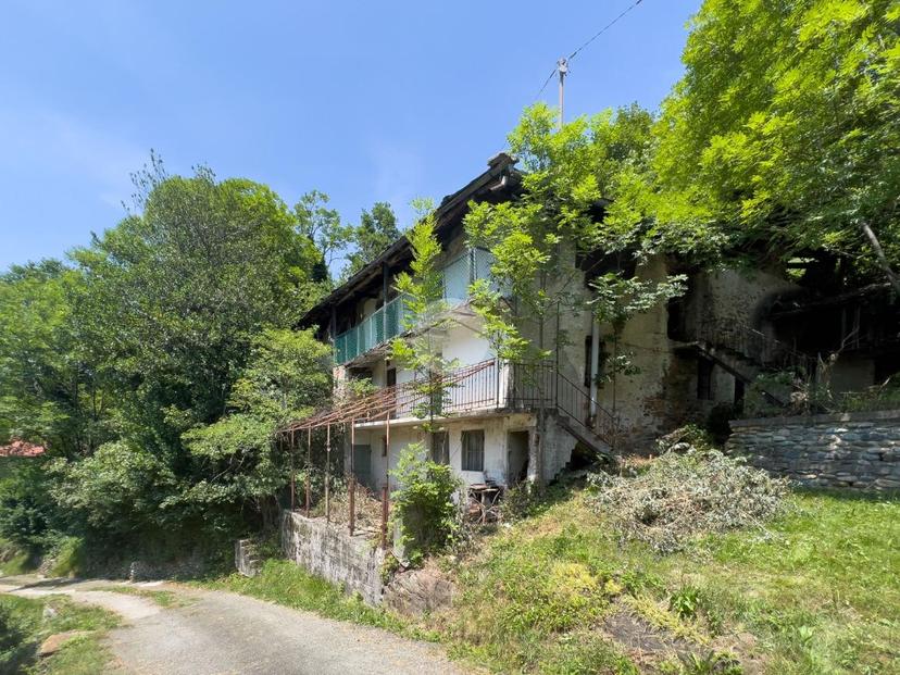 Casa indipendente in Frazione Toglie 210, Viù