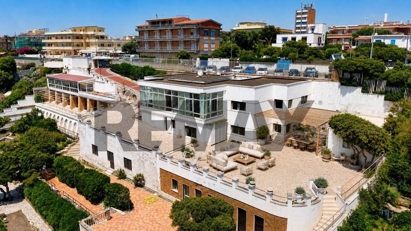 Villa in Lungomare Enea 70, Anzio
