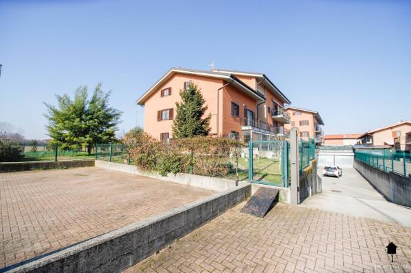 Trilocale in Via Massimo d'Azeglio 7, Rondissone