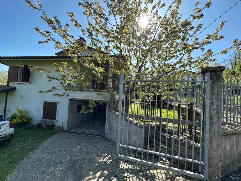 Villa in Località Casigni Via Serraglio di Sopra, Castiglione dei Pepoli — foto 3 di 5