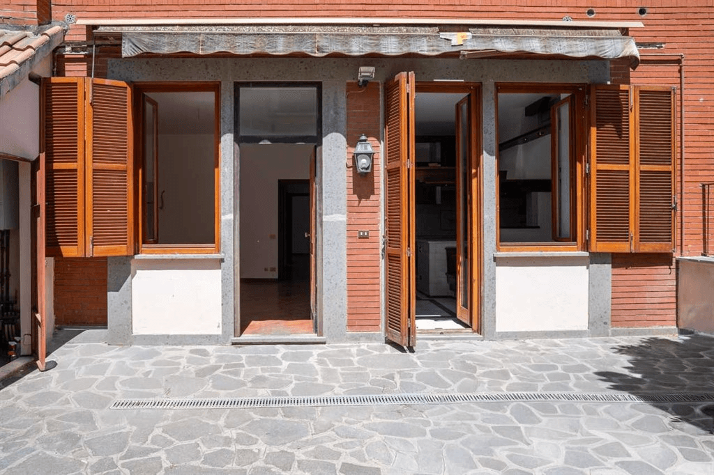 Quadrilocale in Via Nino Bixio, Frascati
