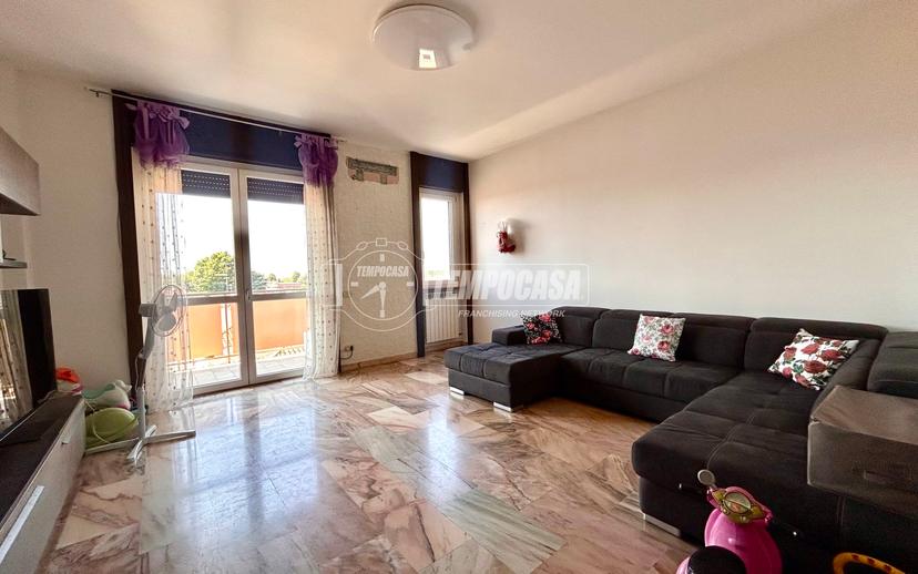 Quadrilocale in Via Guglielmo Marconi 32, Magnago — foto 3 di 5
