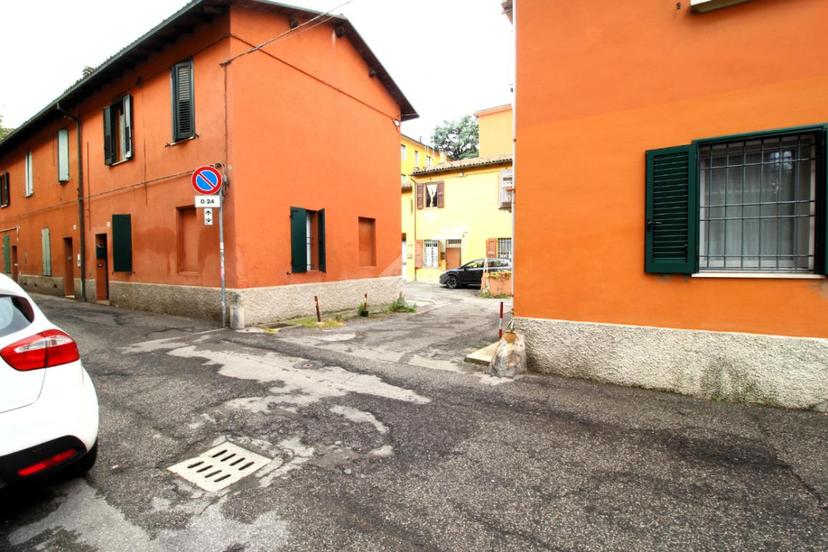 Bilocale, Bologna