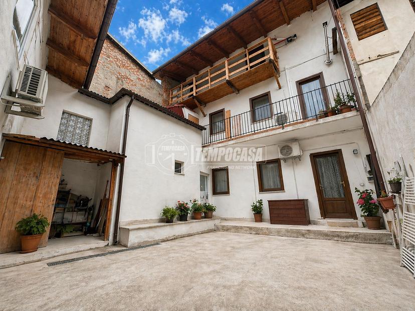 Casa indipendente in Piazza Vittorio Veneto, Borgomasino — foto 4 di 5