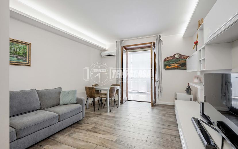Trilocale in Viale della Grande Muraglia 145, Roma