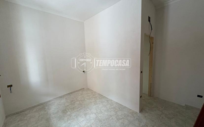 Trilocale in Via Vittorio Emanuele III a Miano, Napoli