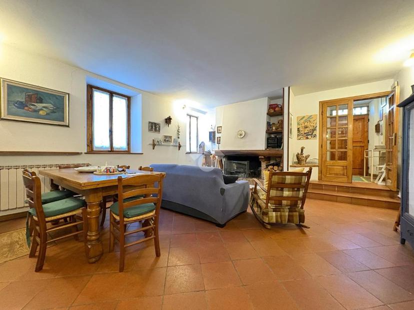Casa indipendente in Via Vittorio Emanuele, Pelago