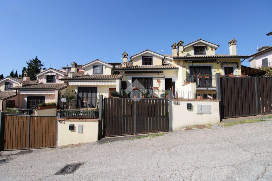 Villa a schiera in Via dei Costaroni, Riano