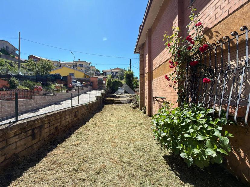 Villa a schiera in Via G. Oberdan 16, Rocca Priora