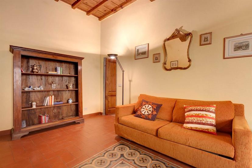Bilocale in Via dell'Oriuolo, Firenze